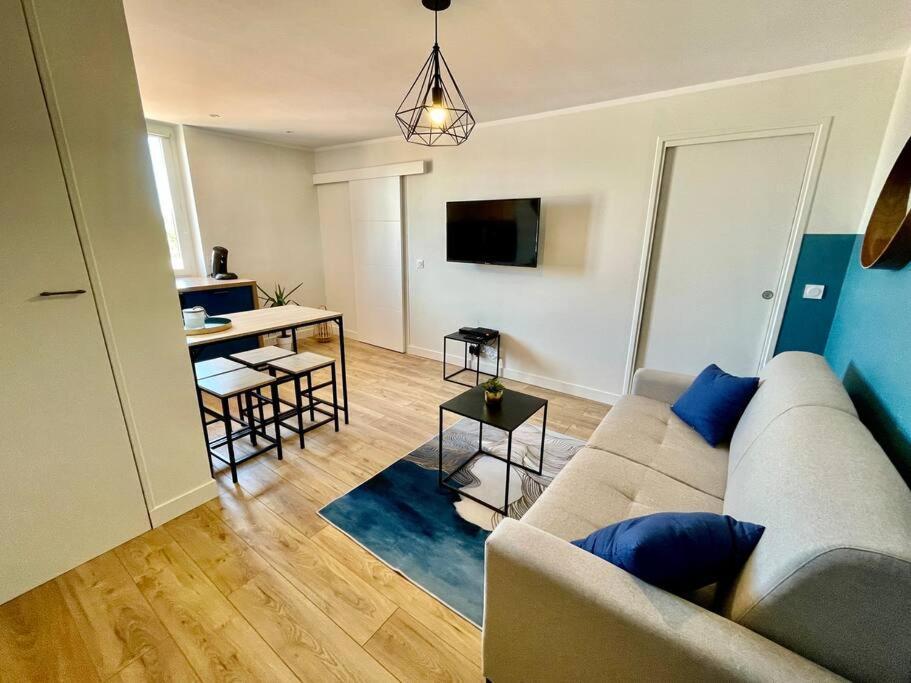 Ivs Andreossy Vue Mer Et Montagne Pour 4 Antibes Exterior foto